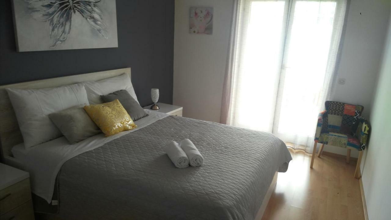Apartments Zunic โตรกีร์ ภายนอก รูปภาพ